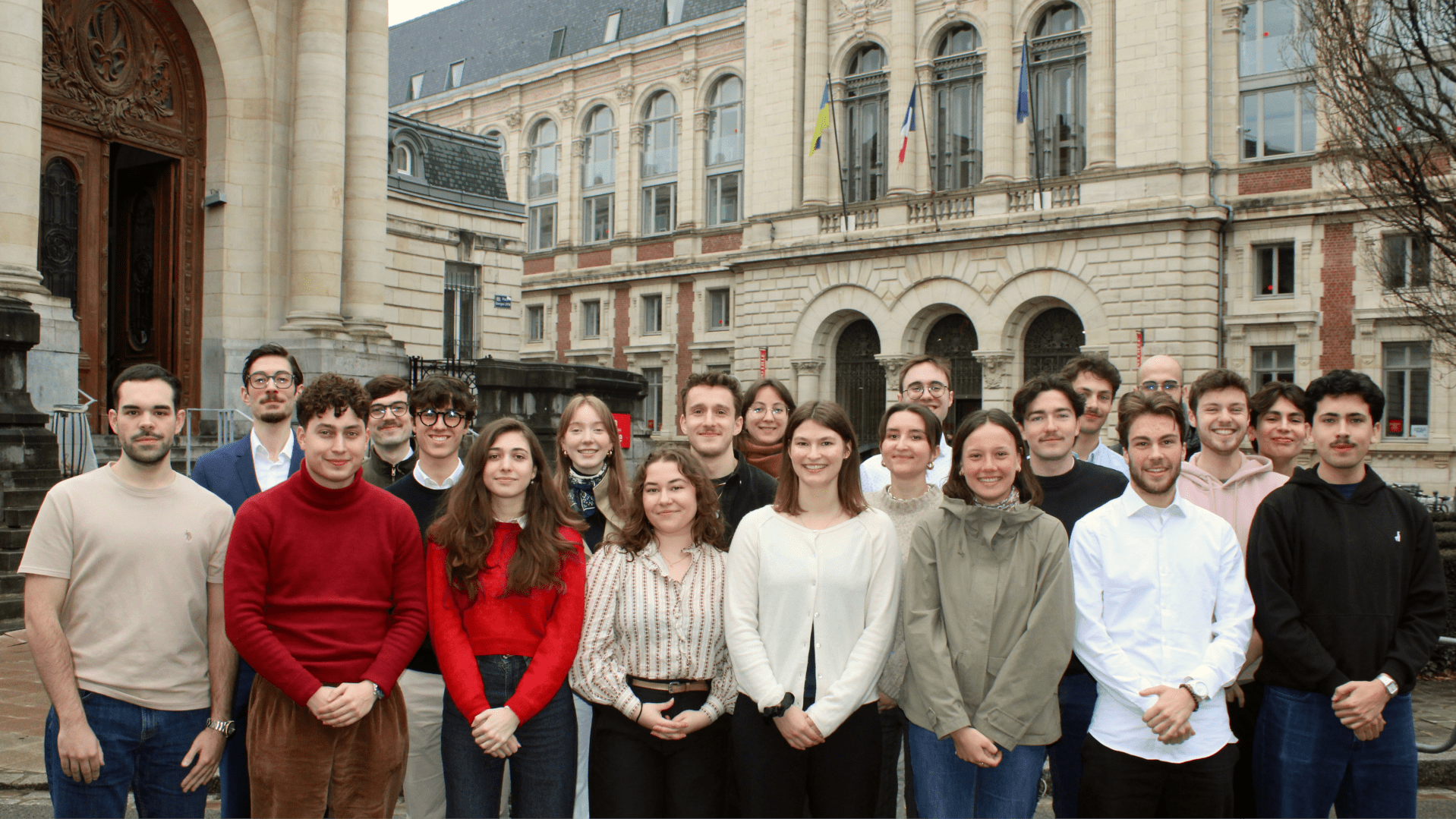 Portrait d'étudiantes, étudiants de la majeure Management Responsable des Entreprises (MRE) - Promotion Masha Jina AMINI (2027)